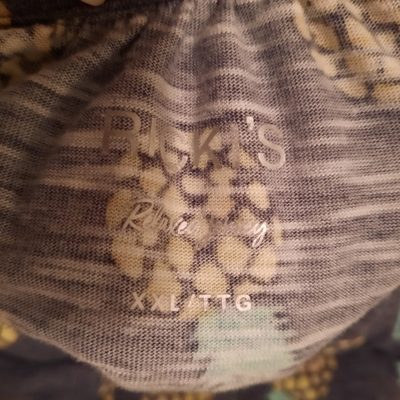 Pineapple Print Short Sleeve Top - Picture 5 of 7